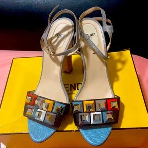 I am selling a pair of REAL Fendi heels. No damage